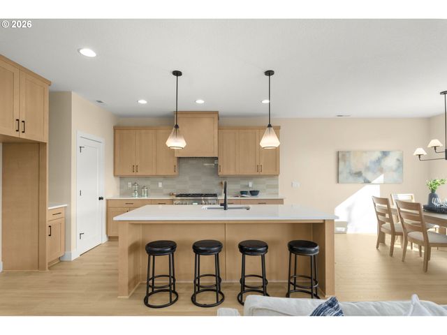 2876 Nw 114th Ter, Portland, OR 97229