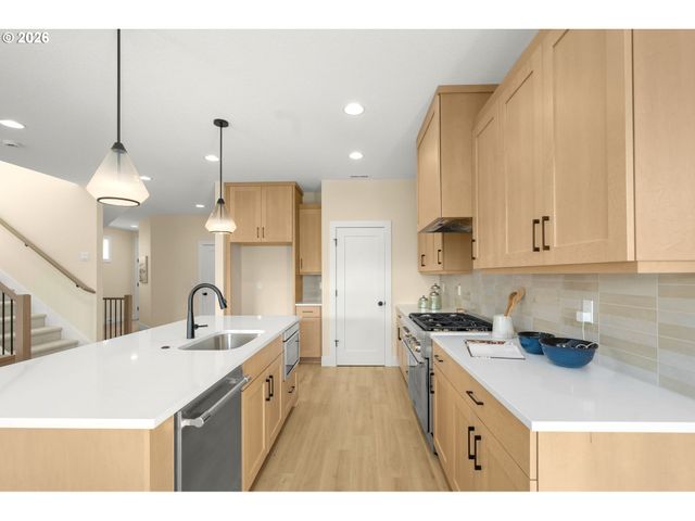 2876 Nw 114th Ter, Portland, OR 97229