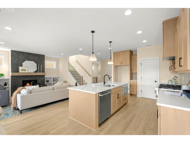 2876 Nw 114th Ter, Portland, OR 97229