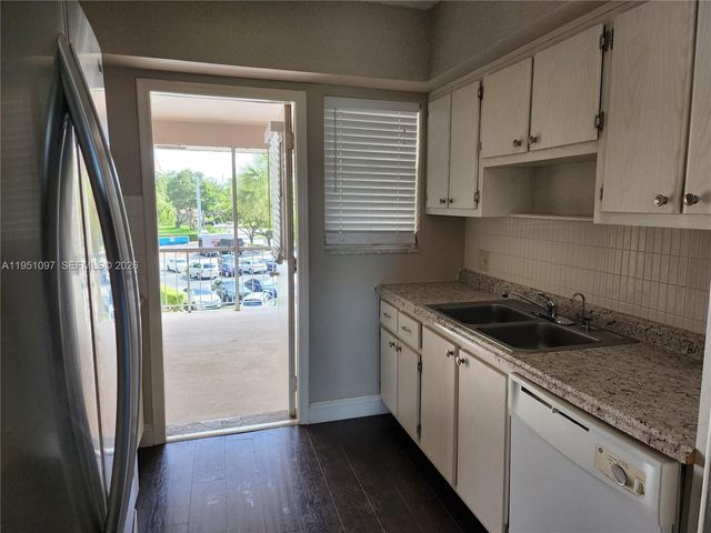 2451 SW 82nd Avenue 309, Davie, FL 33324