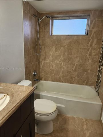 2451 SW 82nd Avenue 309, Davie, FL 33324
