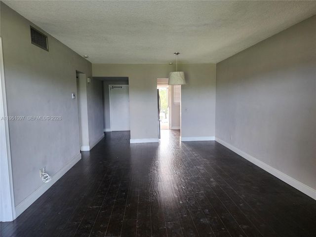 2451 SW 82nd Avenue 309, Davie, FL 33324