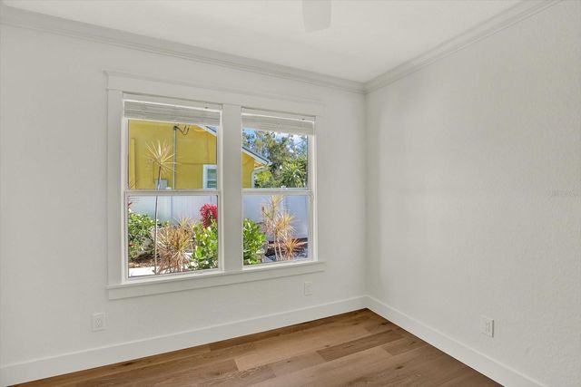 310 20TH AVENUE S, St Petersburg, FL 33705