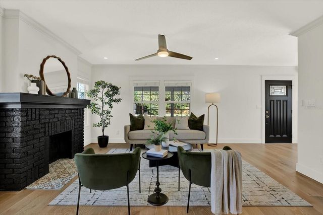 310 20TH AVENUE S, St Petersburg, FL 33705