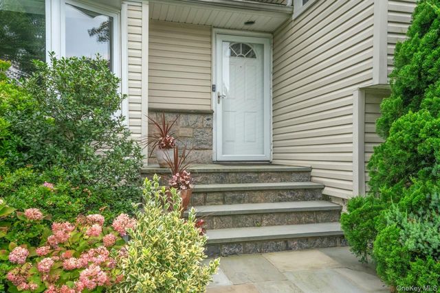 125 Darling Avenue, New Rochelle, NY 10804