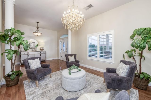 1565 S Indianola Avenue, Sanger, CA 93657