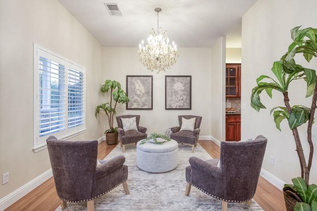 1565 S Indianola Avenue, Sanger, CA 93657