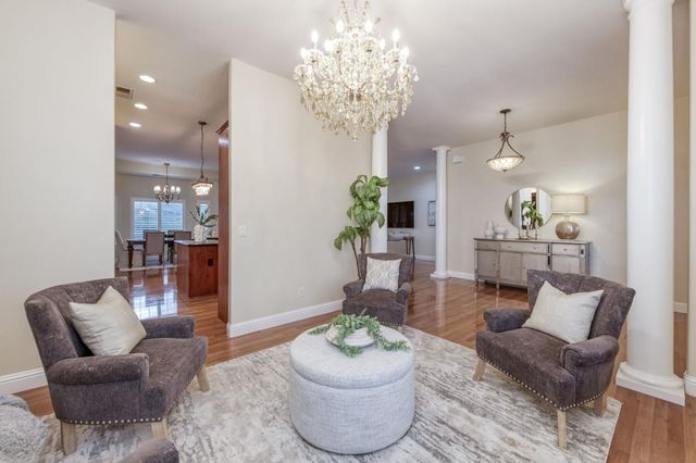 1565 S Indianola Avenue, Sanger, CA 93657