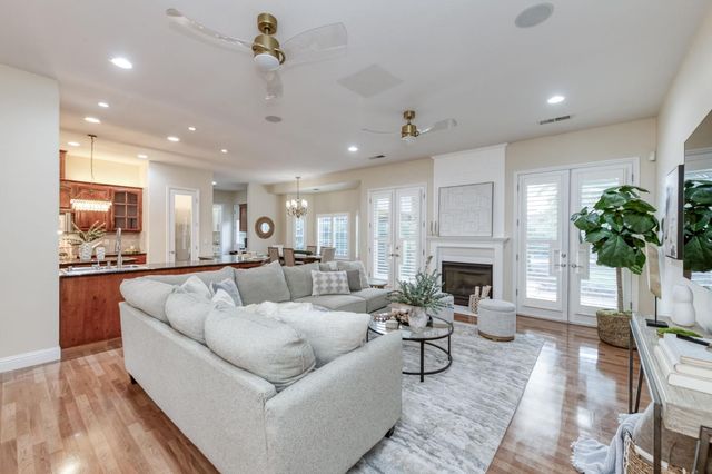 1565 S Indianola Avenue, Sanger, CA 93657