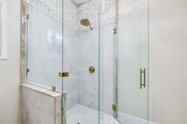 1565 S Indianola Avenue, Sanger, CA 93657