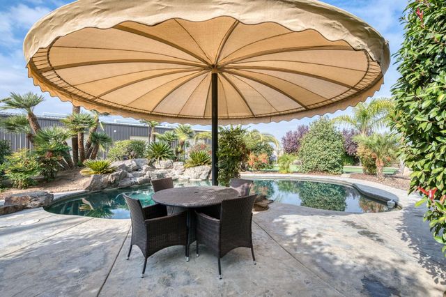 1565 S Indianola Avenue, Sanger, CA 93657