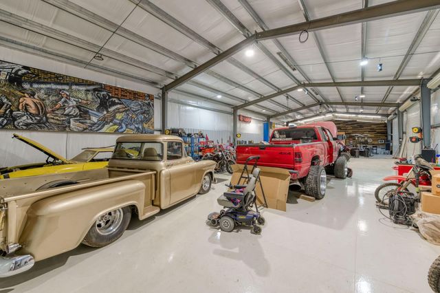 1565 S Indianola Avenue, Sanger, CA 93657