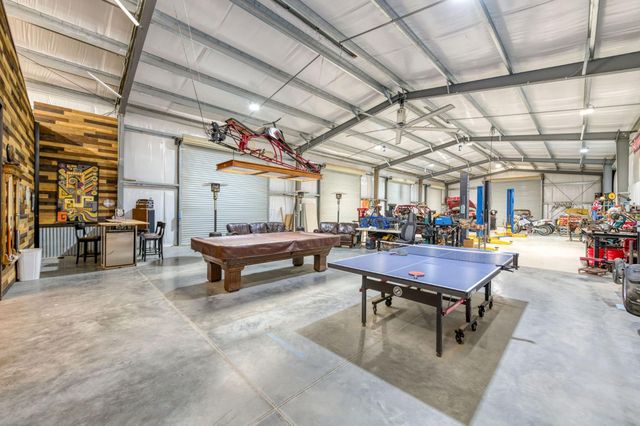 1565 S Indianola Avenue, Sanger, CA 93657