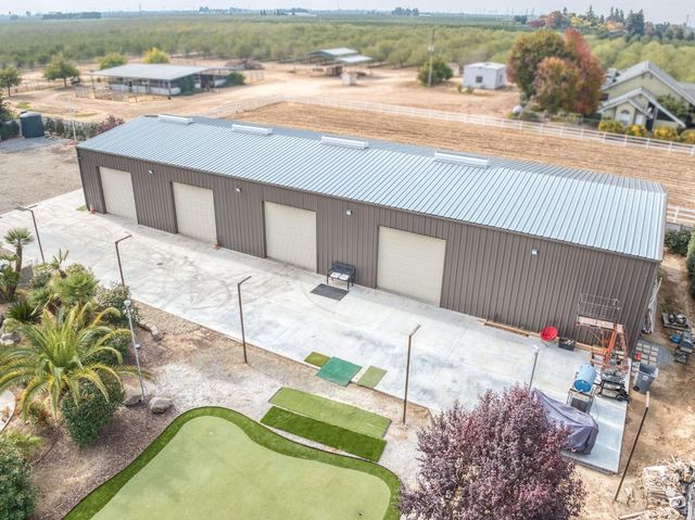 1565 S Indianola Avenue, Sanger, CA 93657