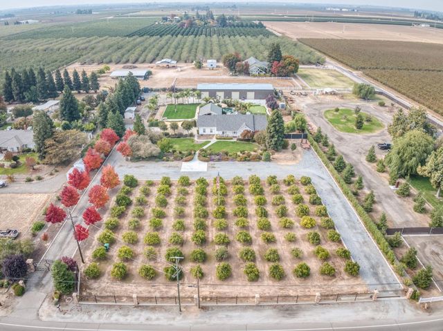 1565 S Indianola Avenue, Sanger, CA 93657