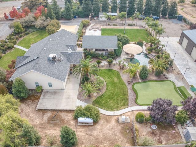 1565 S Indianola Avenue, Sanger, CA 93657