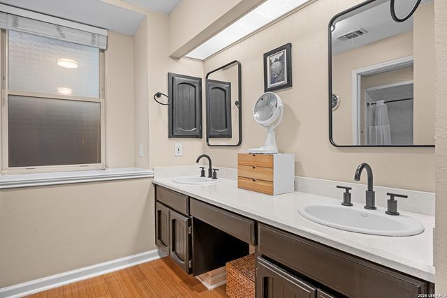 2522 Crow Valley, San Antonio, TX 78232