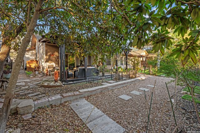 2522 Crow Valley, San Antonio, TX 78232