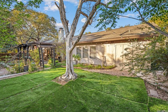 2522 Crow Valley, San Antonio, TX 78232