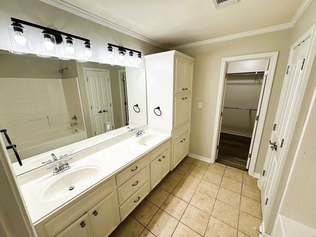 2017 Wild Iris Drive, Bossier City, LA 71112