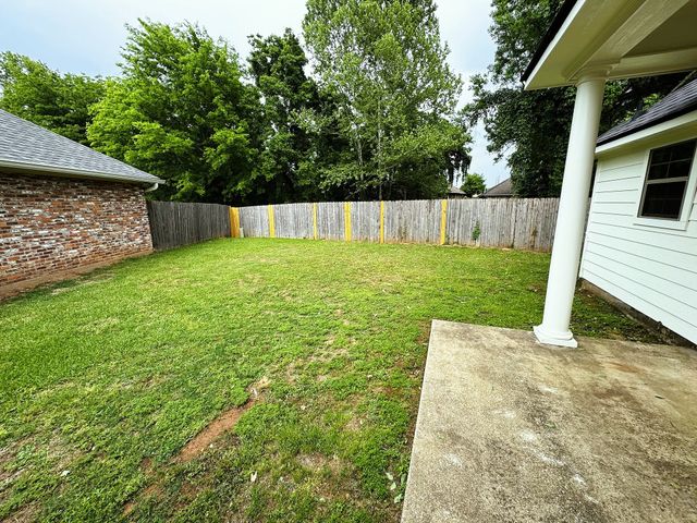 2017 Wild Iris Drive, Bossier City, LA 71112