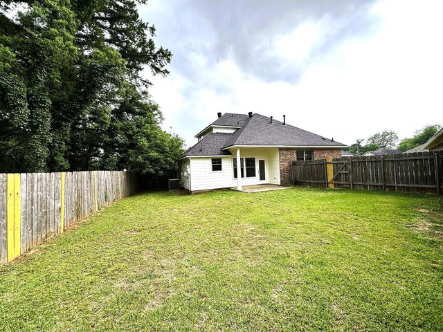 2017 Wild Iris Drive, Bossier City, LA 71112
