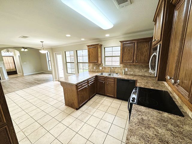 2017 Wild Iris Drive, Bossier City, LA 71112