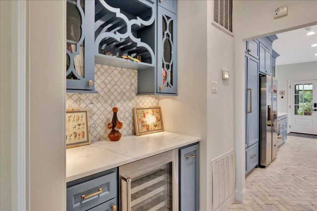 2116 Firestone Court, League City, TX 77573
