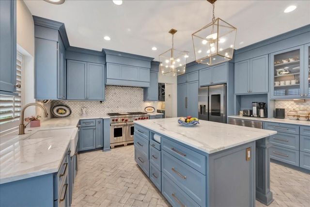 2116 Firestone Court, League City, TX 77573