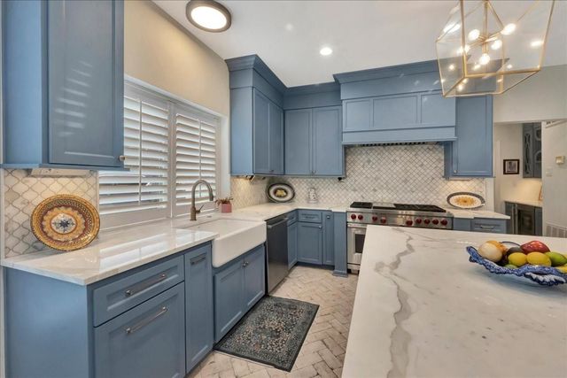 2116 Firestone Court, League City, TX 77573