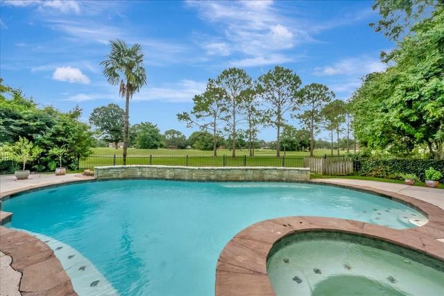 2116 Firestone Court, League City, TX 77573