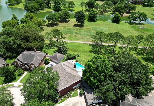 2116 Firestone Court, League City, TX 77573