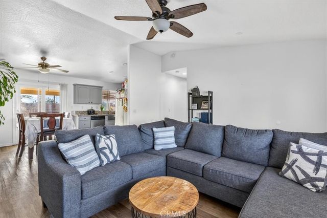 13146 Mohawk, Apple Valley, CA 92308