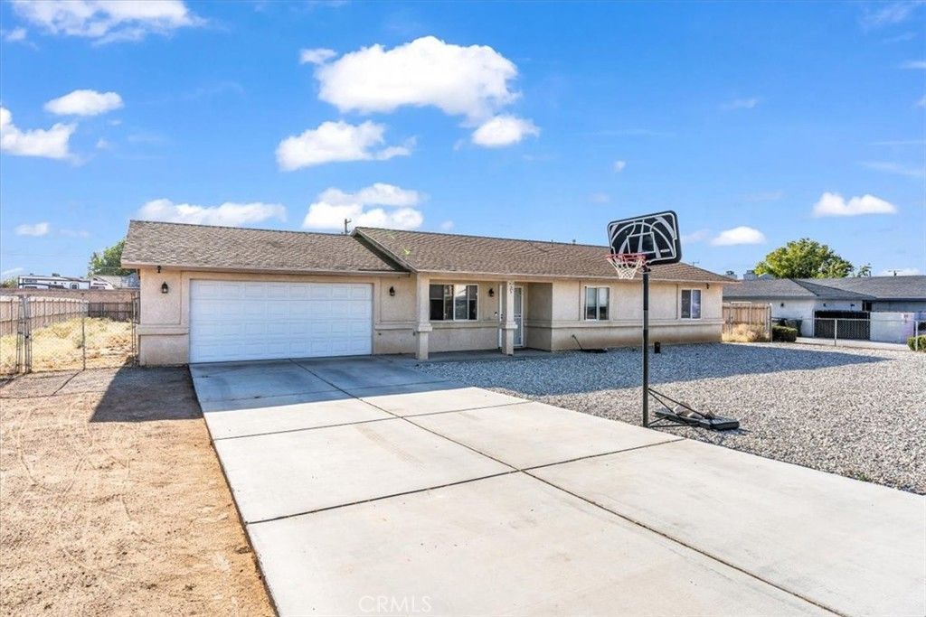 Image 1 of property listing at 13146 Mohawk, Apple Valley, CA 92308