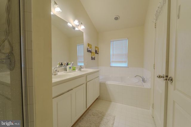 2505 BASIN VIEW LN, Woodbridge, VA 22191