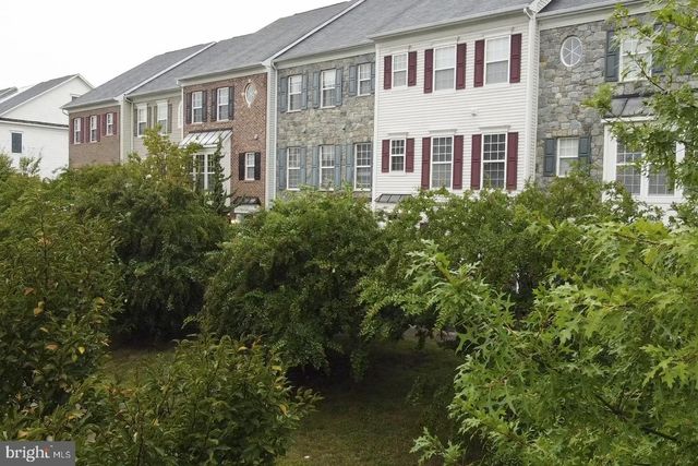 2505 BASIN VIEW LN, Woodbridge, VA 22191