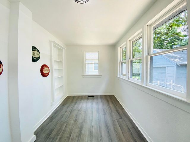 1448 E Florida Street, Springfield, MO 65803