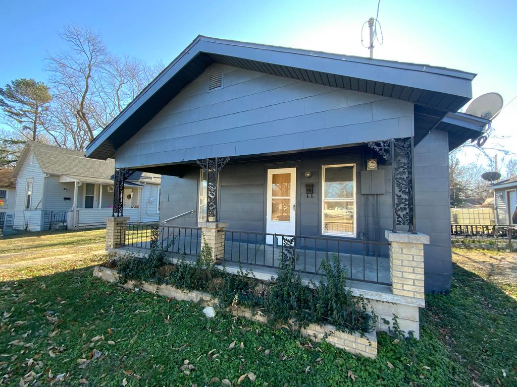 1448 E Florida Street, Springfield, MO 65803