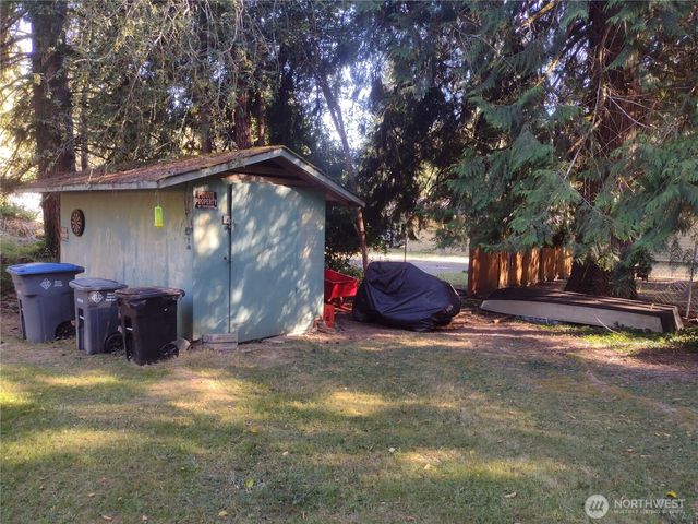 551 E Lakeshore Drive E, Shelton, WA 98584