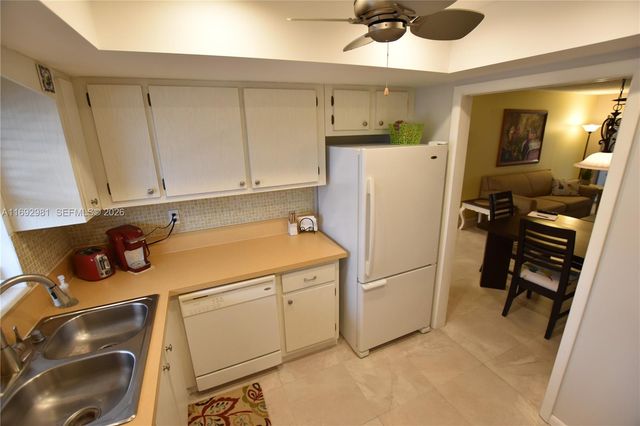 2688 Dudley Drive East H, West Palm Beach, FL 33415
