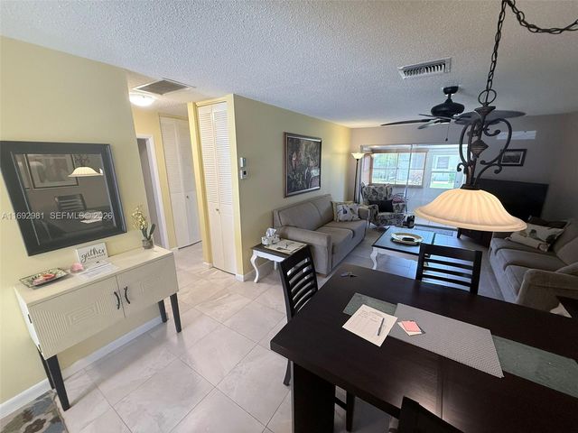 2688 Dudley Drive East H, West Palm Beach, FL 33415