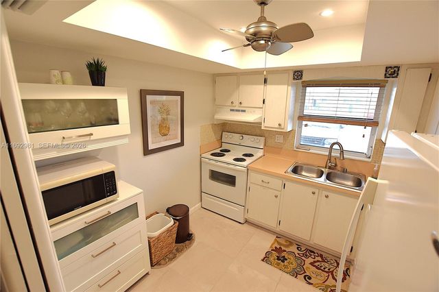 2688 Dudley Drive East H, West Palm Beach, FL 33415