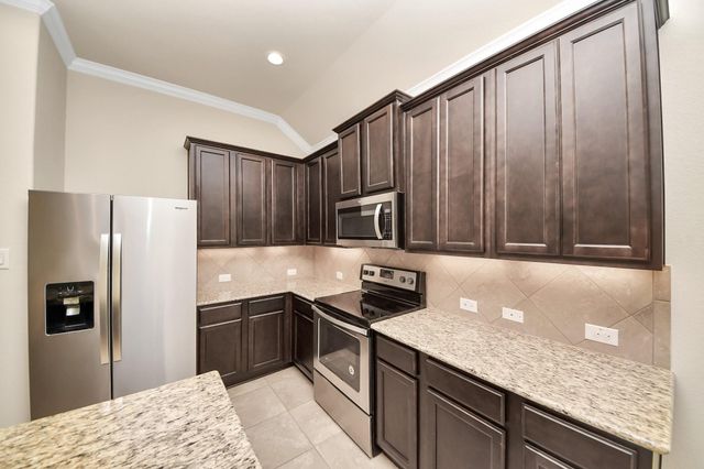 884 Road 660, Dayton, TX 77535