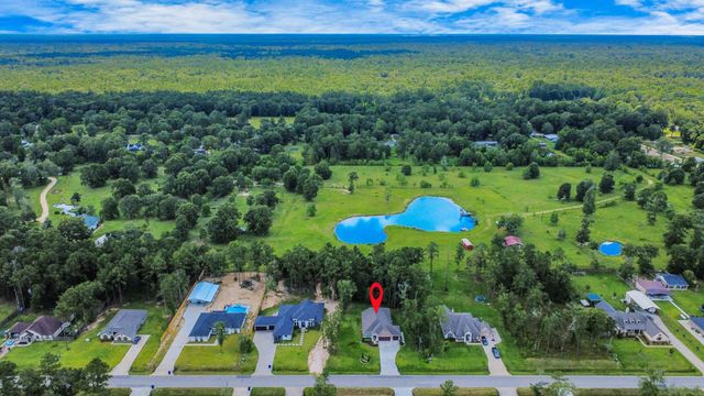 884 Road 660, Dayton, TX 77535