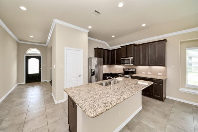 884 Road 660, Dayton, TX 77535