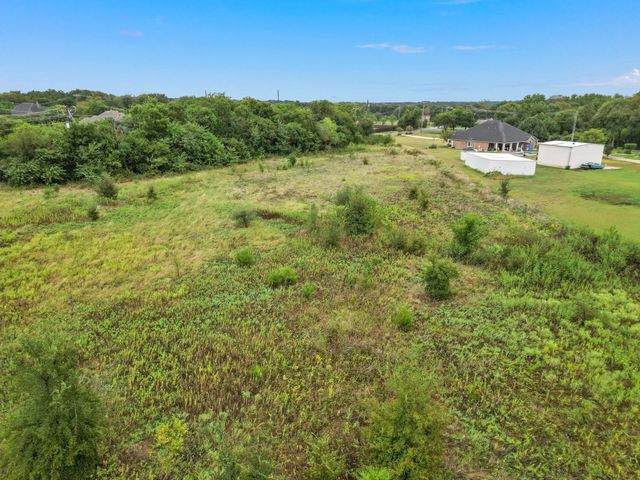 1061 Black Champ Road, Waxahachie, TX 75167