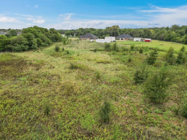 1061 Black Champ Road, Waxahachie, TX 75167