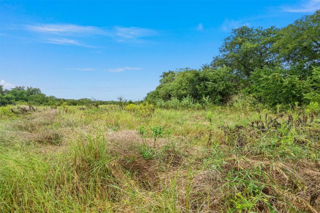 1061 Black Champ Road, Waxahachie, TX 75167