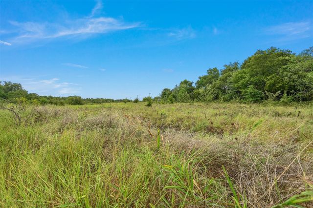 1061 Black Champ Road, Waxahachie, TX 75167