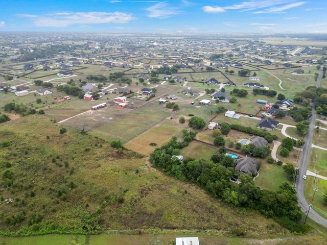 1061 Black Champ Road, Waxahachie, TX 75167